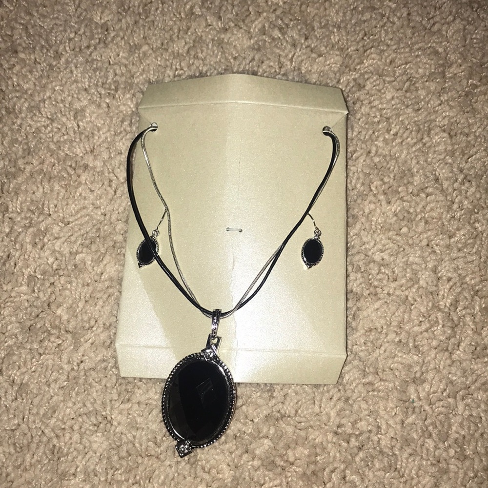 Super cute black necklace and earrings set